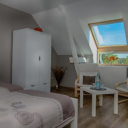 Villa Au Jardin Fleuri Vauxaillon Esterno foto